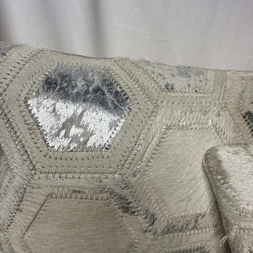 Canvello luxury ivory
